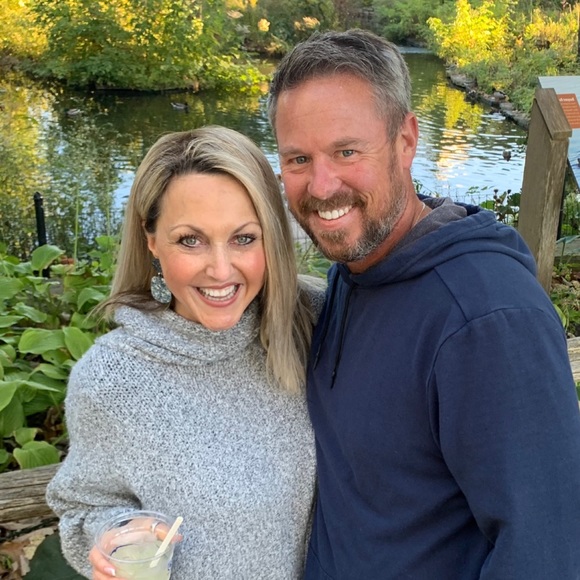 😊😊😊Meet your Posh Ambassador, Michele✨✨✨✨ - Picture 4 of 5